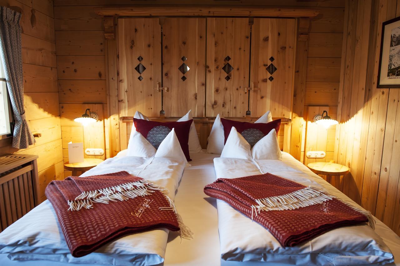 Almdorf Seinerzeit Hotel Wiedweg Buitenkant foto